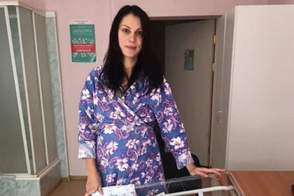 Россиянка родила третью двойню подряд.