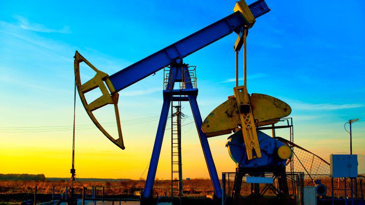 Preţul petrolului a atins cele mai înalte cote din ultimii trei ani