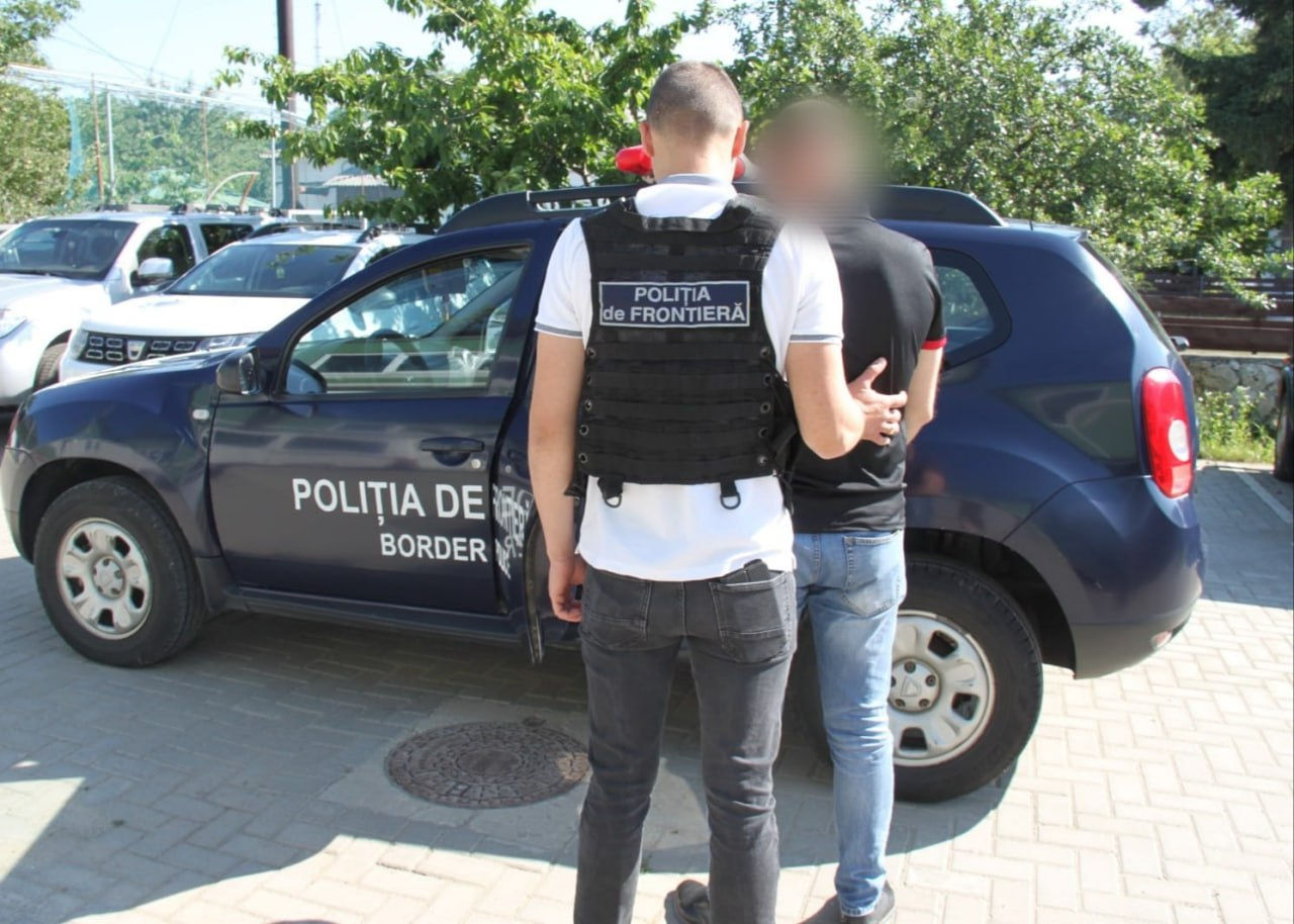 Гражданин Молдовы, объявленный в розыск, задержан в КПП в Липканах