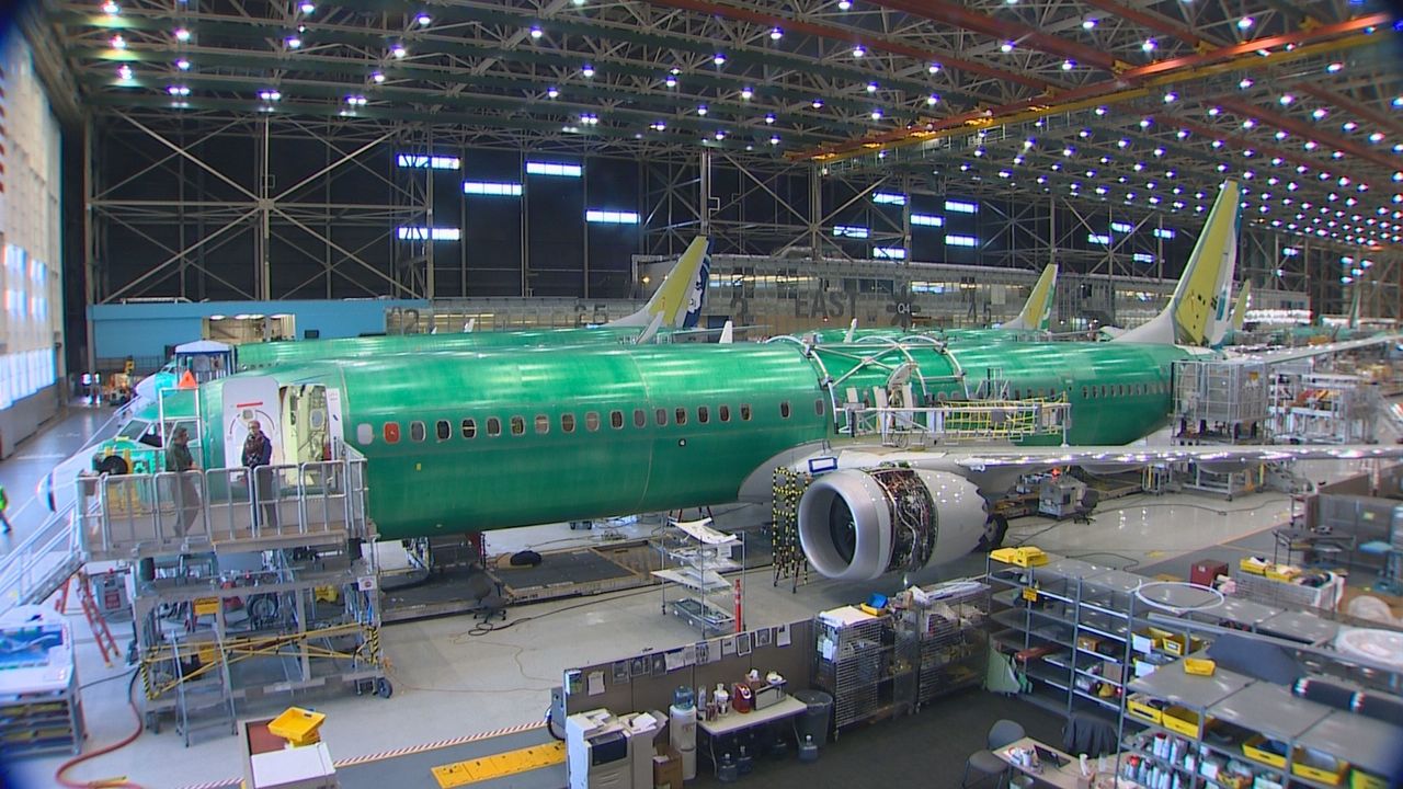 WSJ: Boeing может сократить 10% персонала из-за коронавируса.
