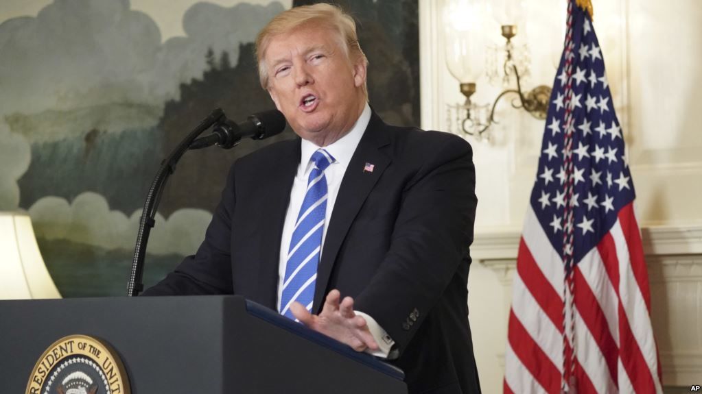 Рейтинг неодобрения Трампа вырос до 60%.