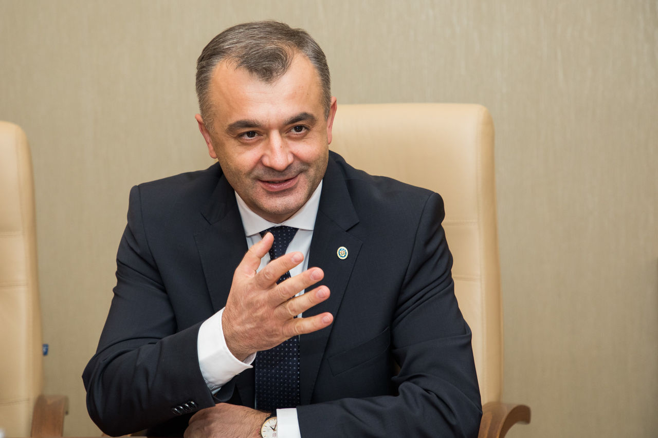 Кику: Кабмин примет меры, чтобы побудить молодежь оставаться в Молдове