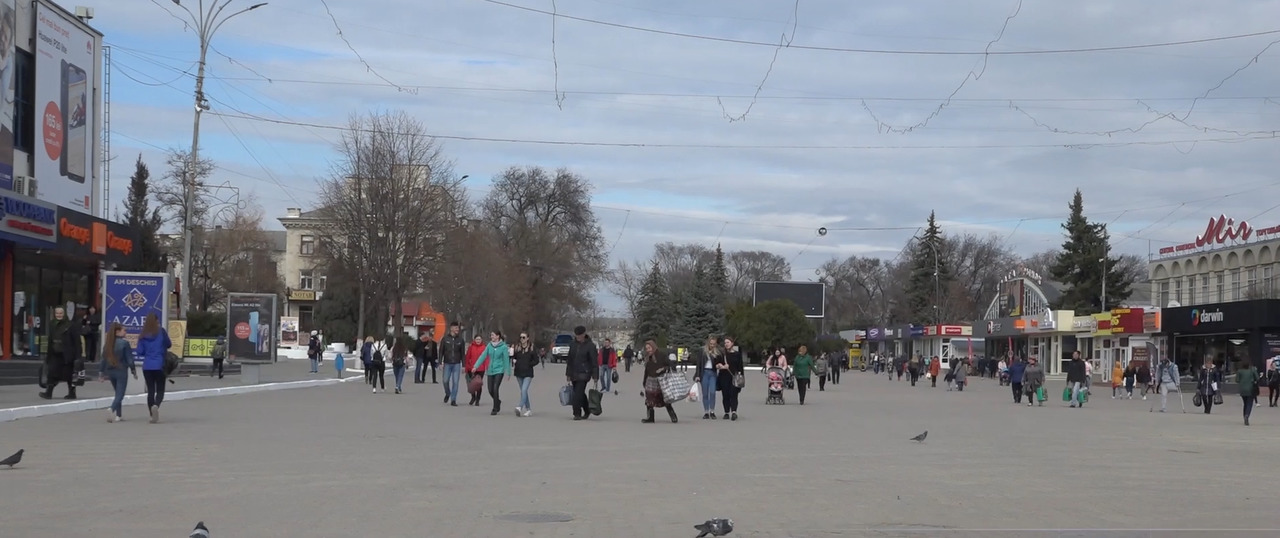 Улица Индепенденцей в Бельцах когда-то была полностью пешеходной.
