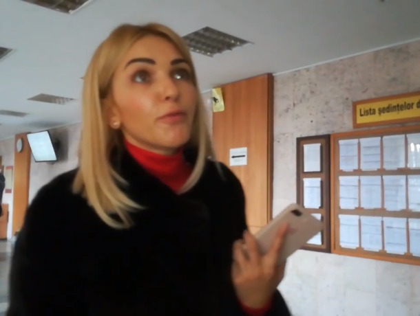 Адвокат подала жалобу на молдавского активиста после конфликта в суде