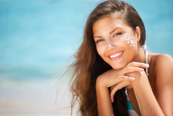 Pe lângă gustul dulce şi aromat, strugurii au numeroase beneficii pentru sănătate şi frumuseţea tenului. Foto: ladylikewoman.com