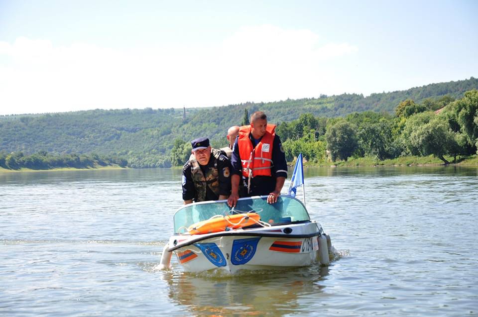 Целью обучения была их подготовка в области спасения на воде. Фото: facebook.com / Inspectoratul General pentru Situații de Urgență al MAI.