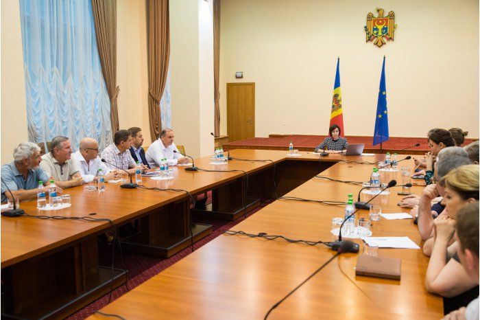 Санду встретилась с представителями СМИ.