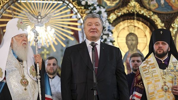 Порошенко призвал РПЦ показать "свой томос".