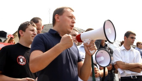 Депутат Григорий Петренко предложил фермерам принять резолюцию к властям Молдовы.