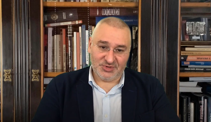 Фейгин: Россия вкладывается в проплаченные протесты в Молдове.