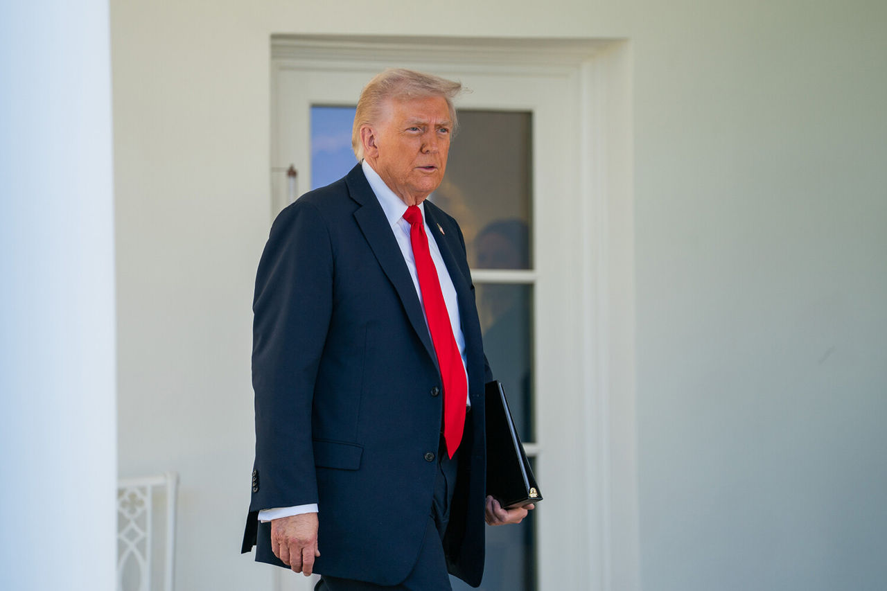 Averea lui Trump s-a redus cu 1,1 miliarde de dolari din septembrie.