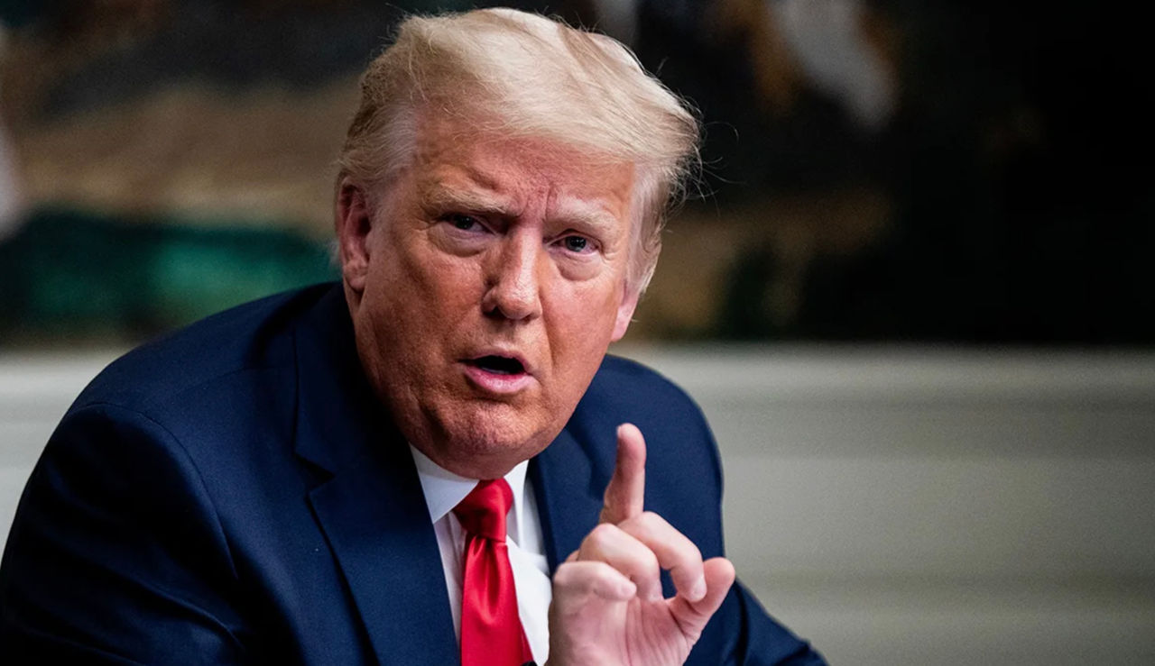 Трамп пригрозил уничтожить Иран в случае покушения на него.