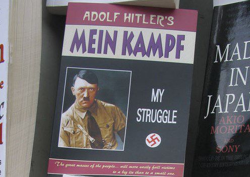 Книга «Гитлер. Mein Kampf. Критическое издание» стала бестселлером в Германии.