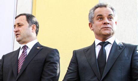 Влад Плахотнюк недавно посетил бывшего премьер-министра Владимира Филата в тюрьме №13.