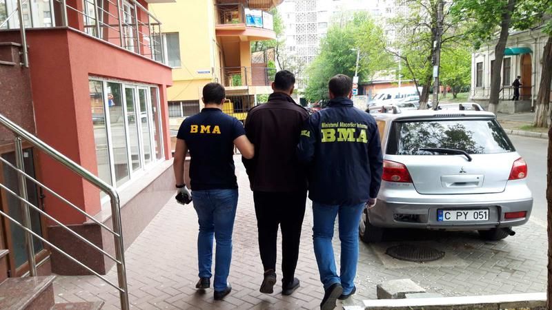 Жителя Израиля снова вышлют из Молдовы.