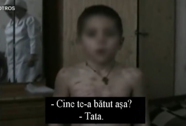 Documentarul realizat de jurnalisti olandezi, in care este aratat modul barbar al moldovenilor de a-si educa micutii, a fost tradus in romana.