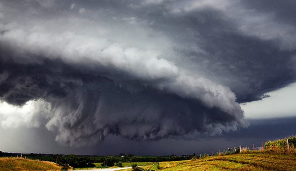 Meteorolog, România: Nu vorbim de o tornadă. Despre ce este vorba. Foto: tvr.ro