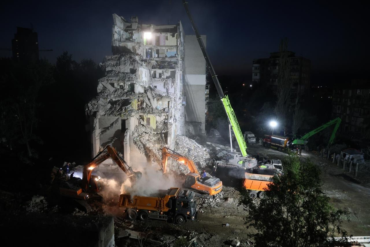 Numărul persoanelor decedate în urma unui atac al Rusiei asupra Kievului a crescut la 27.