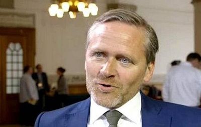 Он напомнил, что реформы в Украине проводятся в сложных условиях, на фоне российской агрессии.