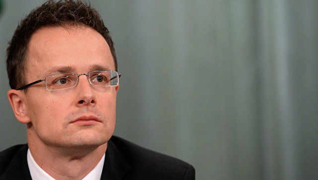 МИД Венгрии: Украина "наносит удар в спину" Европе. Фото: ria.ru