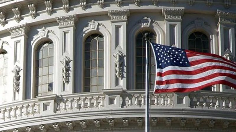 США ввели новые санкции против Сирии.