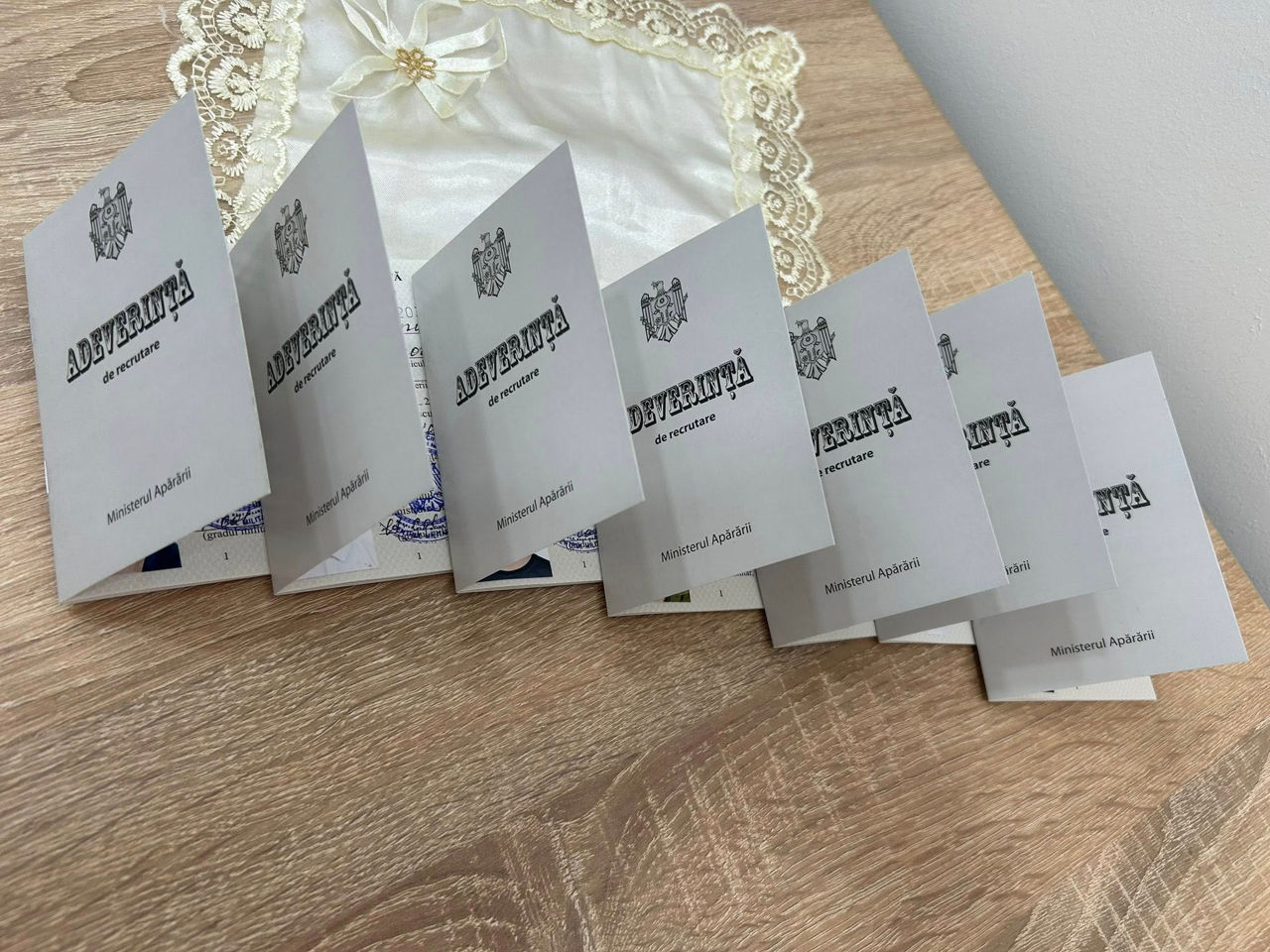 Adeverința de recrut poate fi solicitată online, însă se eliberează doar în format fizic.