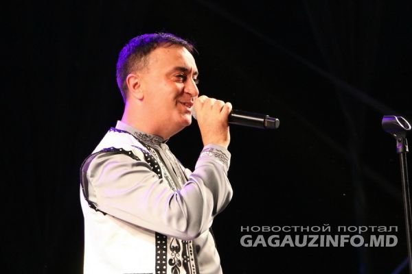 В Чадыр-Лунге внедорожник сбил известного гагаузского певца и музыканта.