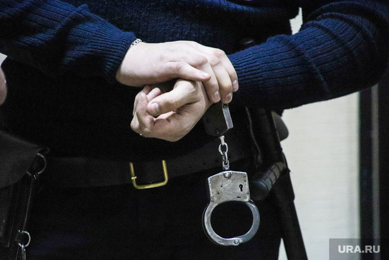 Двое граждан Молдовы держали в рабстве мужчину в Казани.