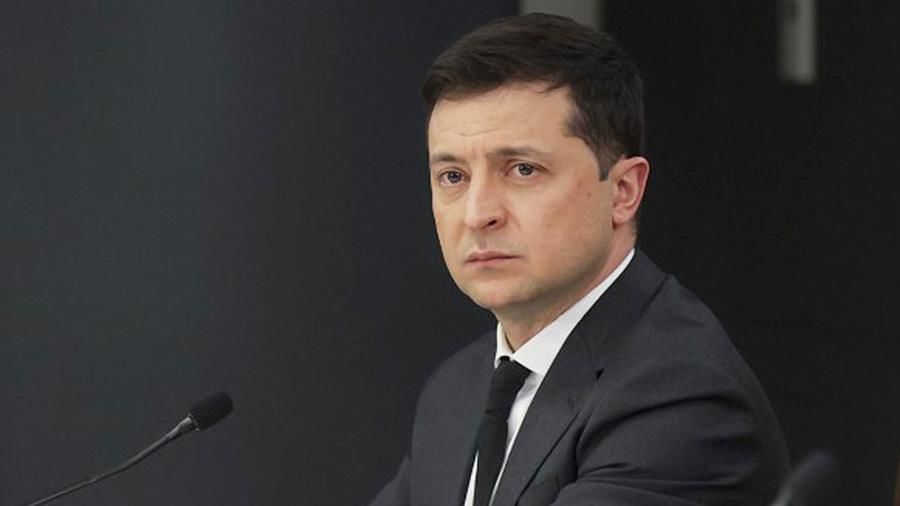 Зеленский предложил разработать закон о «статусе олигарха» на Украине.