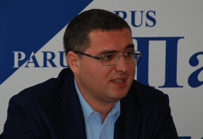 Руководство партии «Патрия» приняло решение о вывозе Ренато Усатого за пределы Молдовы.