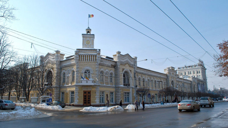 Ранее аукционы проводились в подконтрольных примэрии ведомствах, и не были публичными.