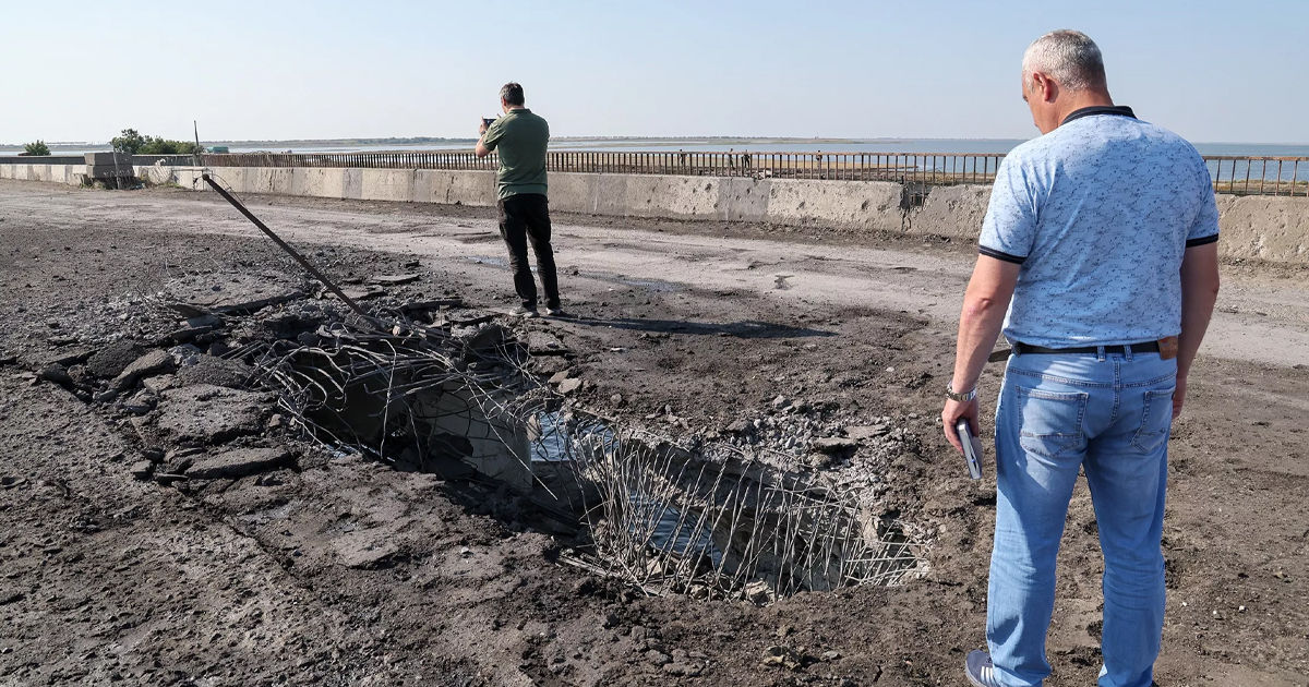 Чонгарский мост, поврежденный ВСУ, будут восстанавливать две-три недели.
