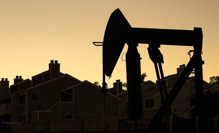 Цена нефти WTI впервые в истории стала отрицательной.