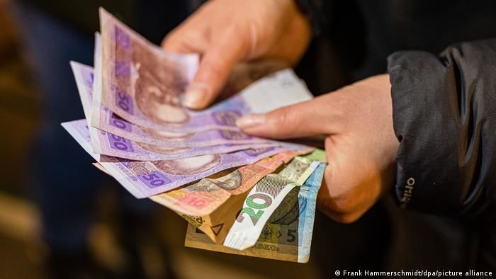 Всемирный банк прогнозирует падение ВВП Украины на 45%, России - на 11%.
