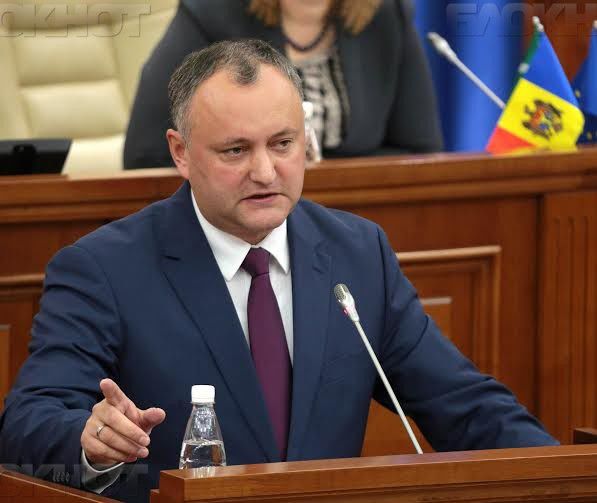 Додон: "Пусть занимается Кишиневом, а не геополитикой".