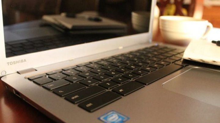 Toshiba își vinde divizia de memorii pentru 18 miliarde de dolari. 