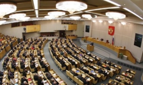 Candidaţii vor putea să-şi propună singuri candidaturile sau vor candida în listele electorale.