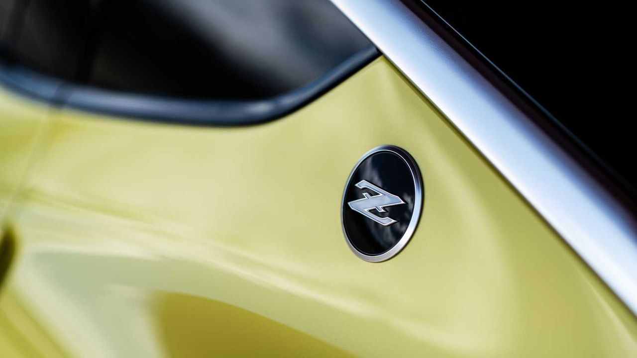 Спорткар Nissan получит «заряженную» версию Nismo.