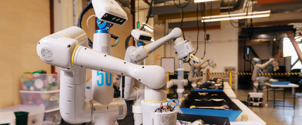 Alphabet разрабатывает самообучающегося робота для дома.