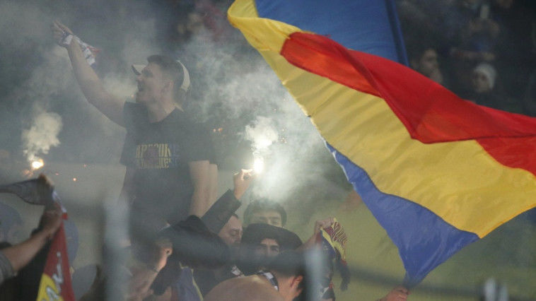 Sancţiuni pentru încălcarea ordinii publice la competiţiile sportive. Foto: prosport-ru.tsn.ua
