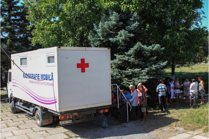 Более двух тысяч человек получили бесплатные медицинские консультации.
