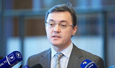 В Брюсселе Корман встретится с председателем Европейского парламента Мартином Шульцем и с лидерами парламентских фракций.