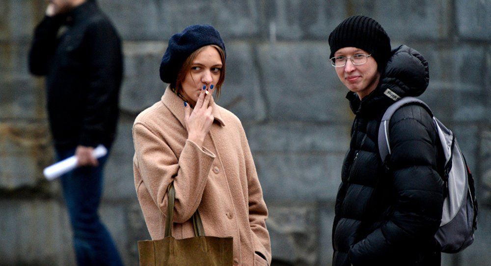 Interzicerea fumatului va afecta proprietarii de localuri. Foto: sputnik.md