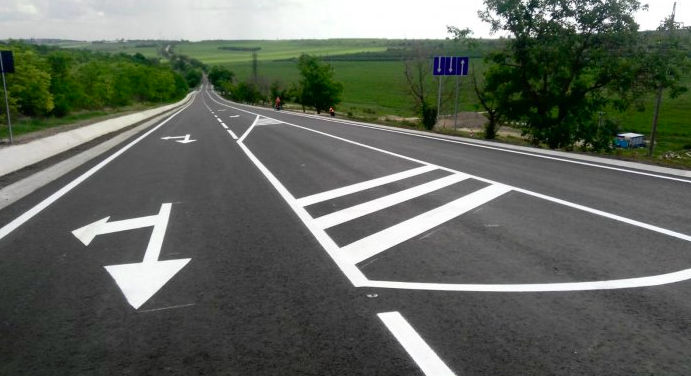 Peste 600 de kilometri de de drumuri regionale și locale vor fi reparate în 2025.