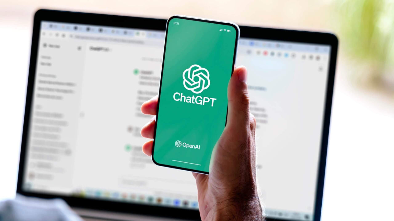 OpenAI va afișa reclame sub răspunsurile ChatGPT.