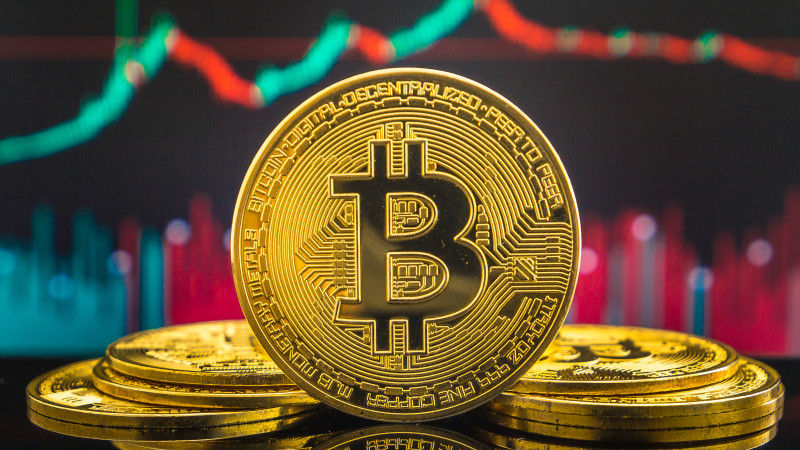 Цена биткоина обновила годовой максимум, превысив $31 000.