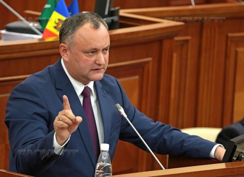 Додон обратился к президенту Румынии Йоханнису.