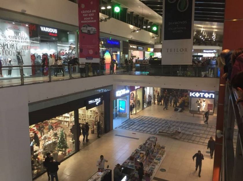 S-a prăbușit tavanul unui mall din România