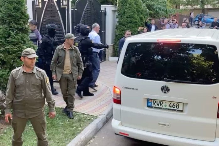 В НСГ критикуют арест Додона: В Молдове устанавливают диктаторский режим.