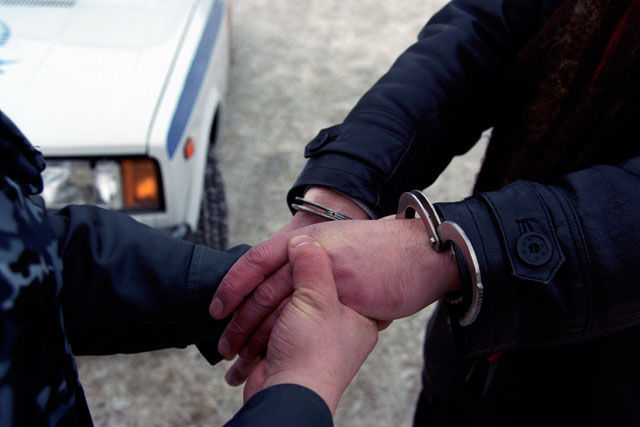Polițist condamnat la închisoare pentru trafic de influență. Foto: click.ro